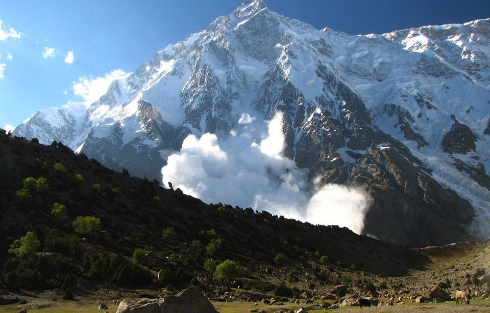 Razdhan Pass - Road Tunnel